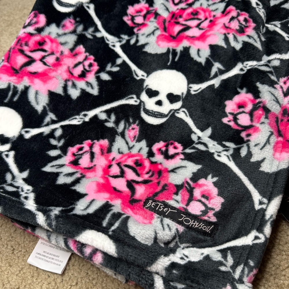 Betsey Johnson Black and Pink Skull Throw